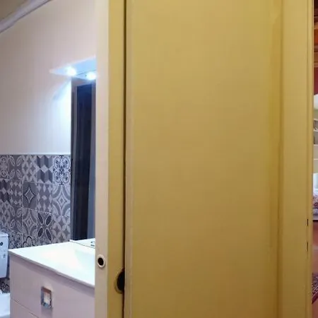 Alojamento de Acomodação e Pequeno-almoço Attico Sulla Torre 4*